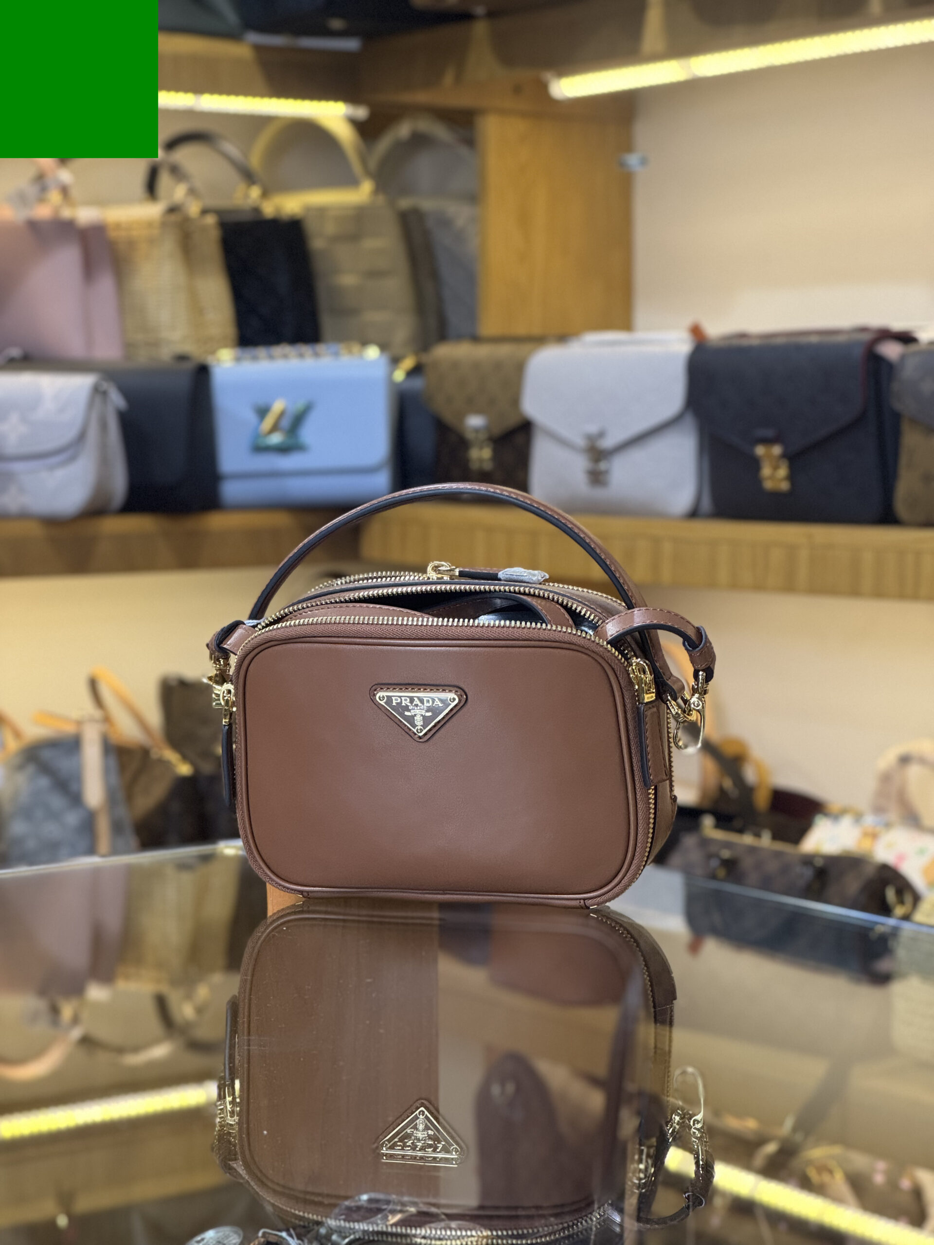 PRADA (5)