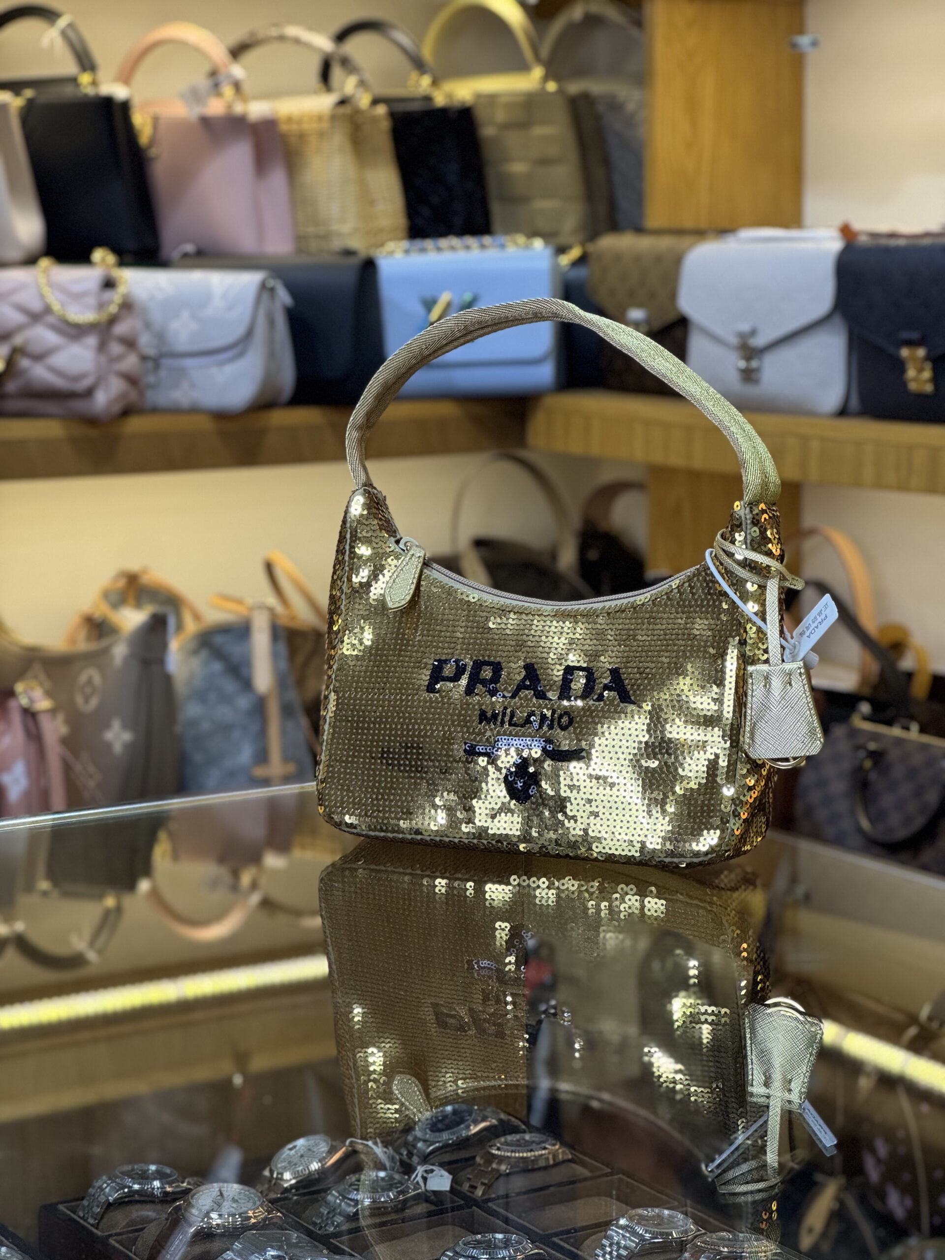 PRADA (6)