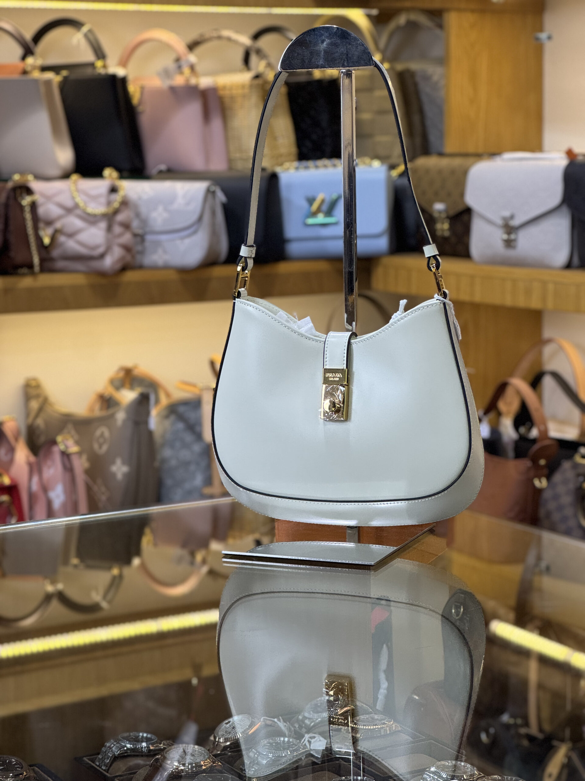 PRADA (9)
